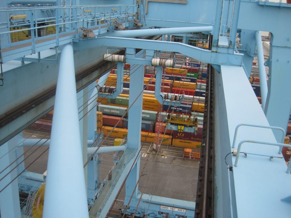 Railsysteem Staal - trolley rail APM Zeebrugge